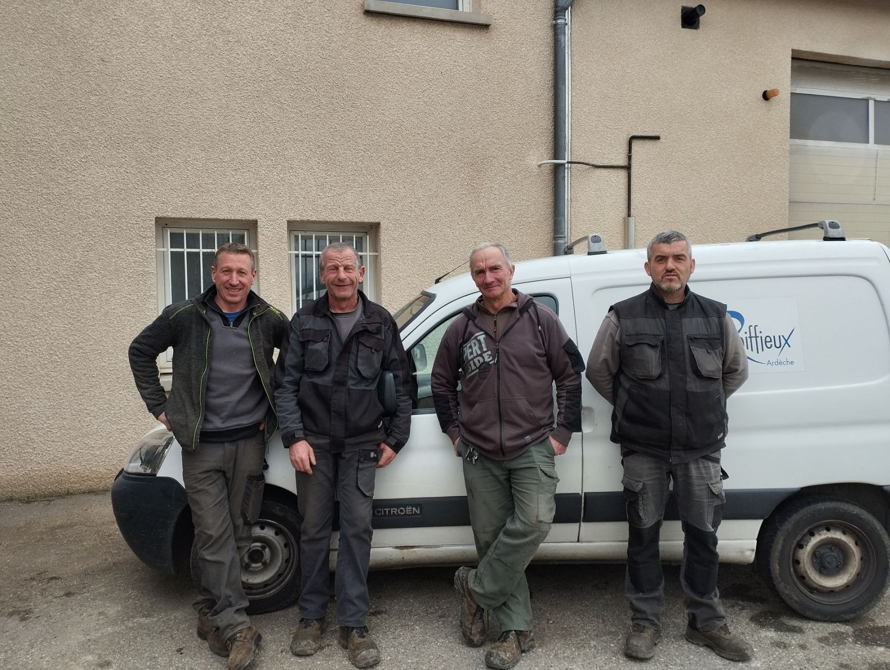 photo des agents des services techniques